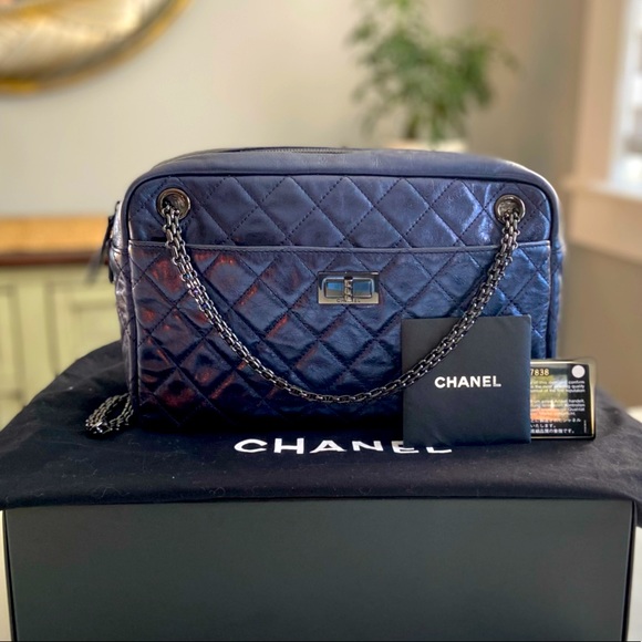 chanel reissue camera case bag